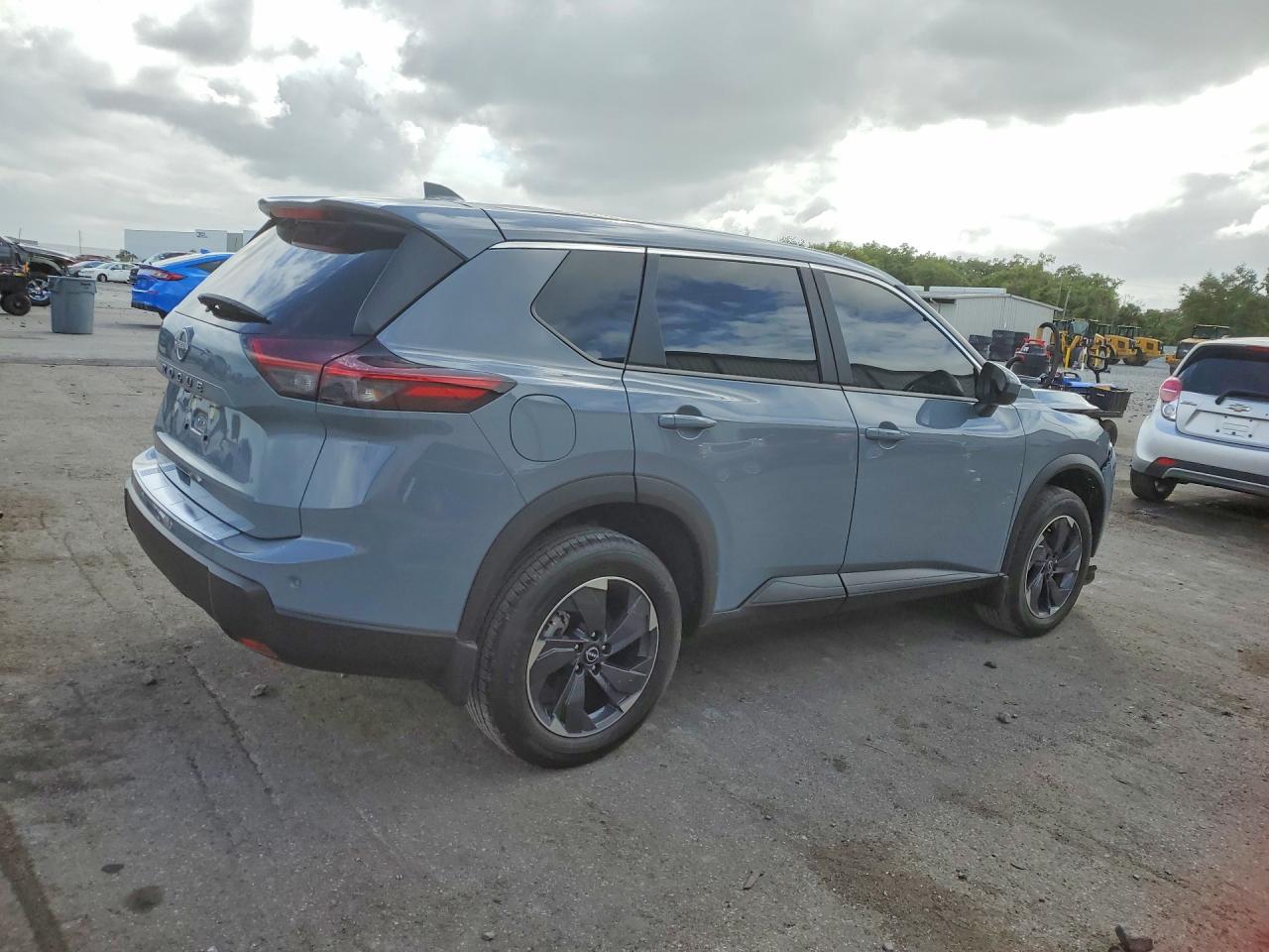 2026 NISSAN ROGUE SV — снимка 3