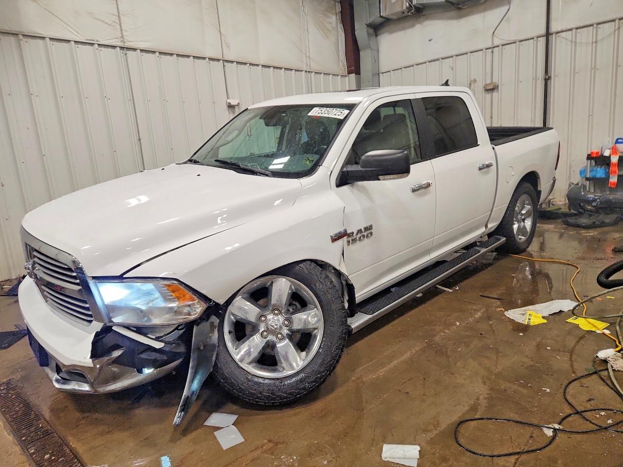 2017 RAM 1500 SLT