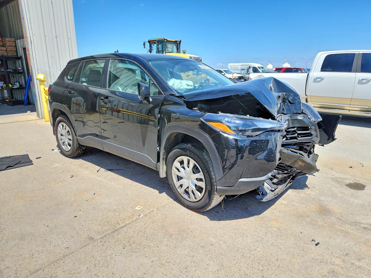 2026 TOYOTA COROLLA CROSS L — снимка 4