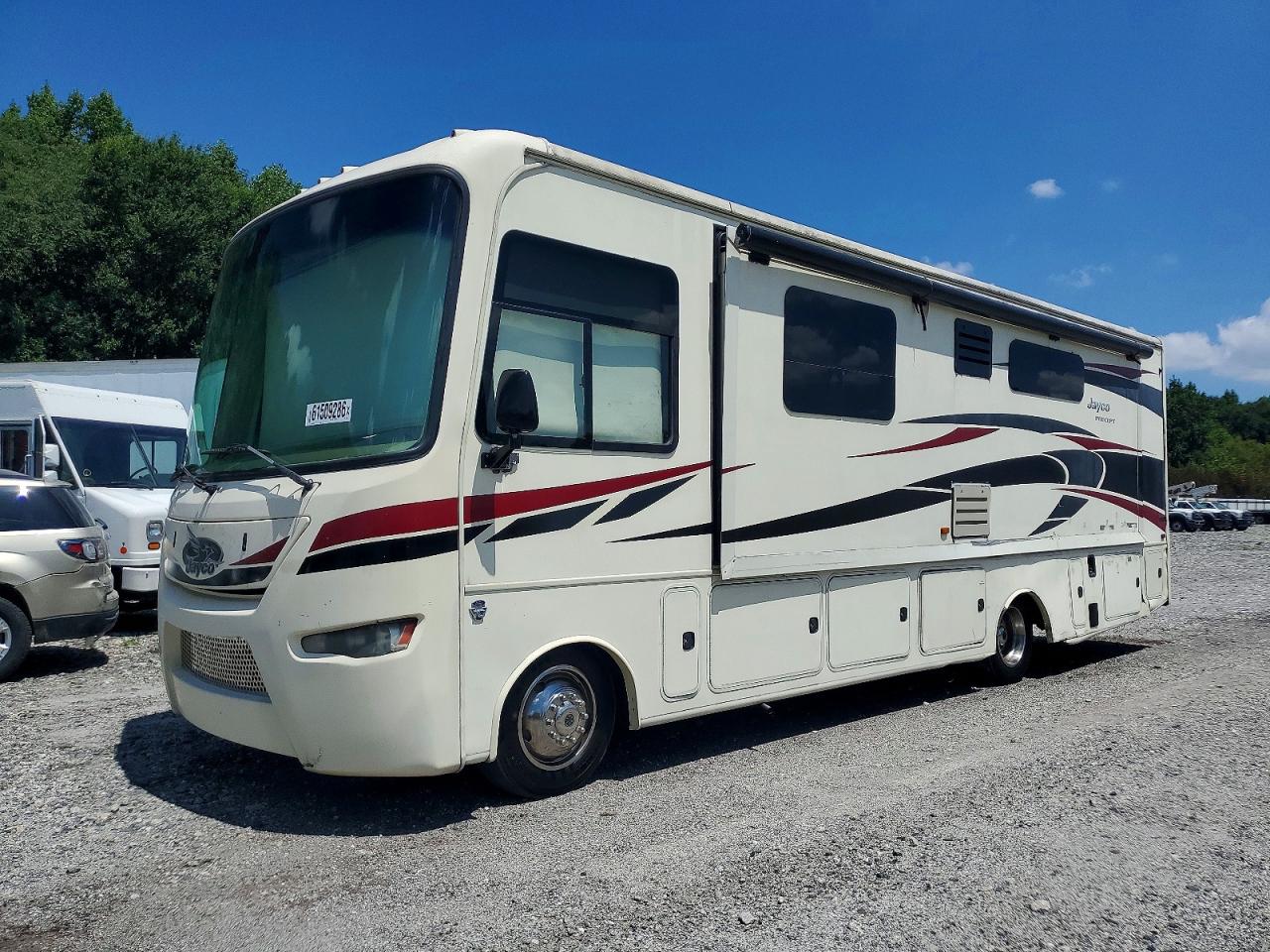 2016 FORD F53 — снимка 2
