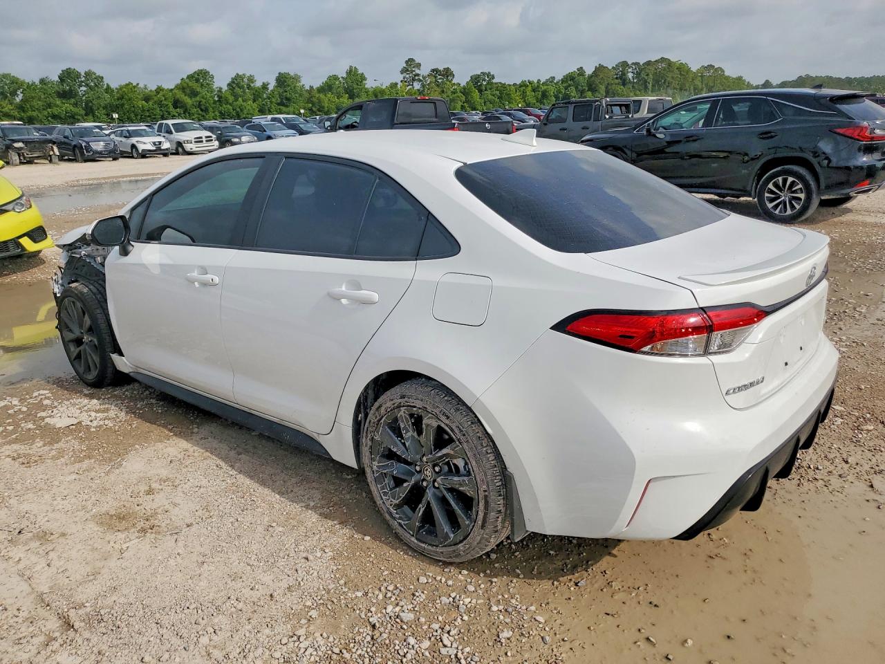 2026 TOYOTA COROLLA SE — снимка 2