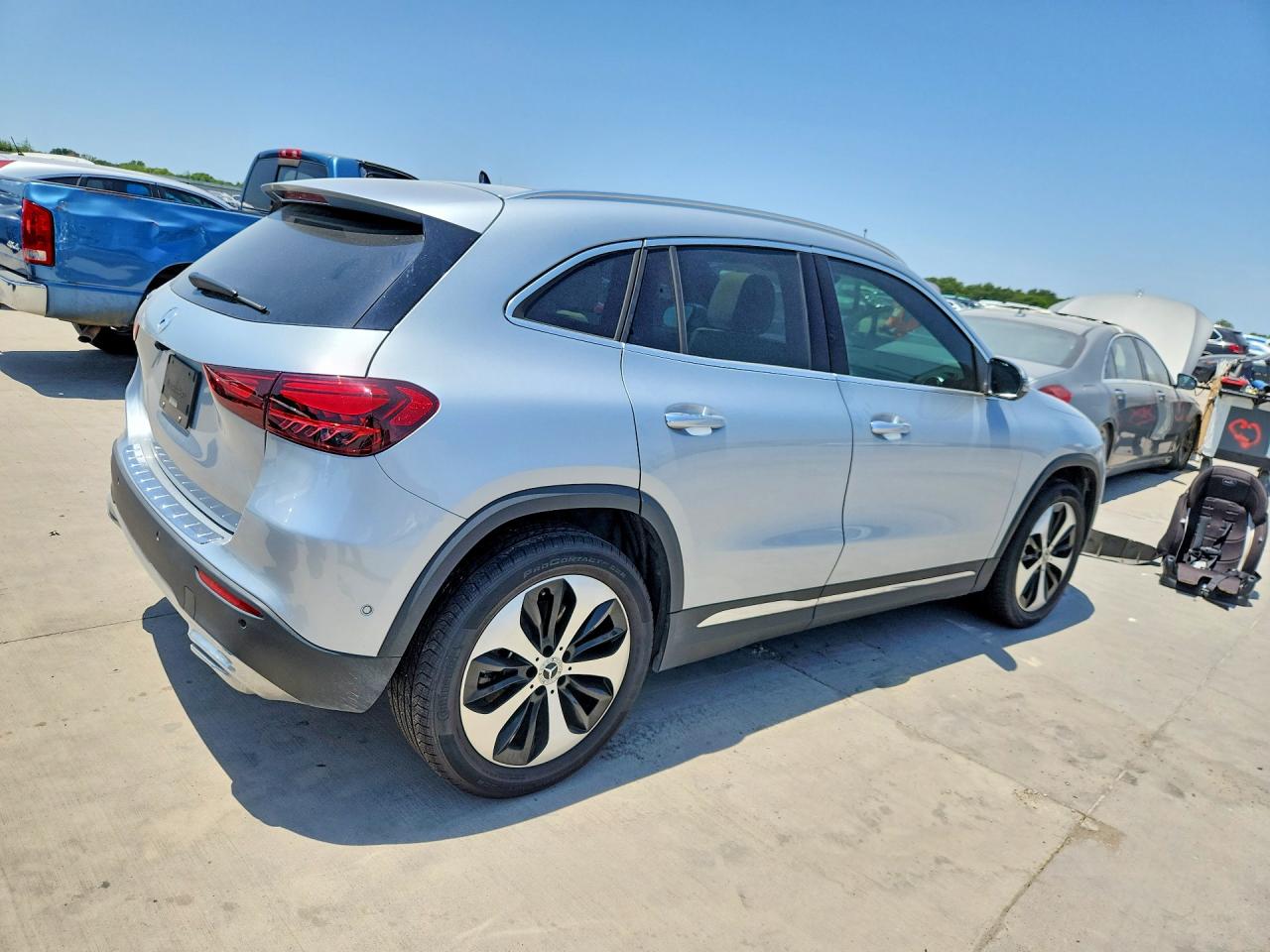 2025 MERCEDES-BENZ GLA — снимка 3