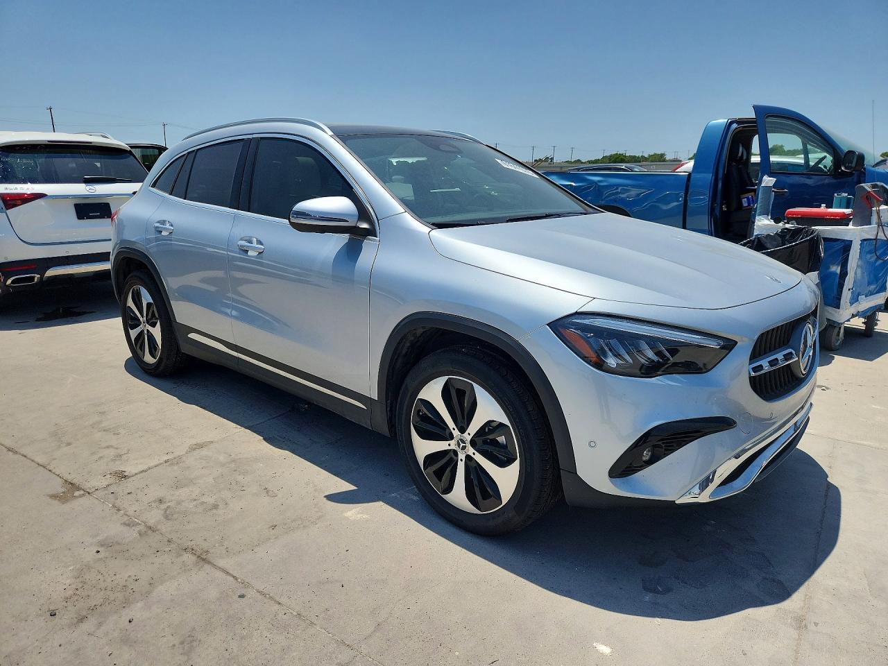 2025 MERCEDES-BENZ GLA — снимка 4