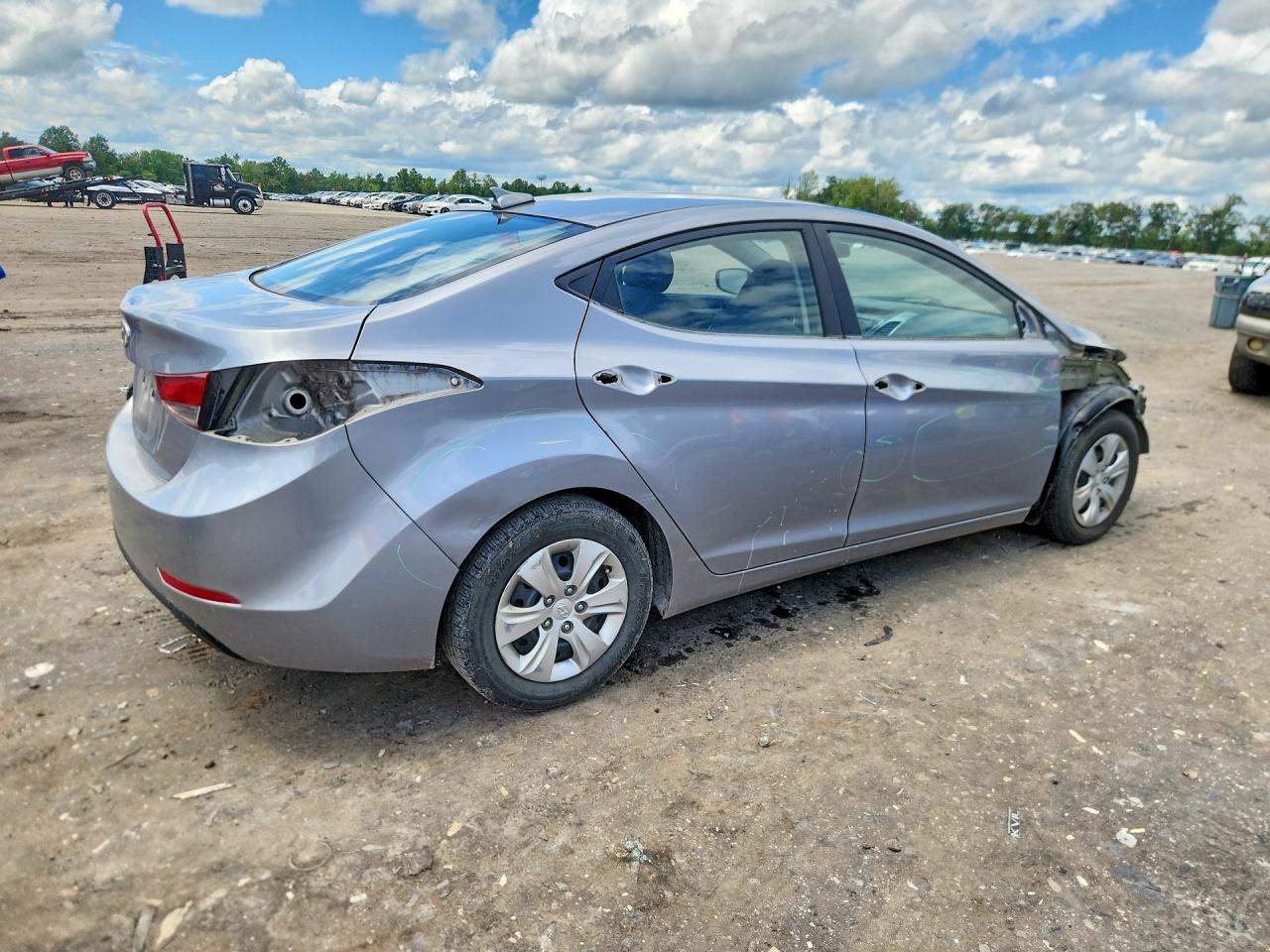 2016 HYUNDAI ELANTRA SE — снимка 3