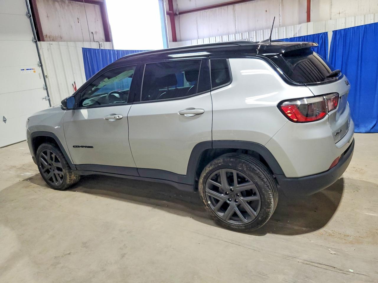 2026 JEEP COMPASS LIMITED — снимка 2