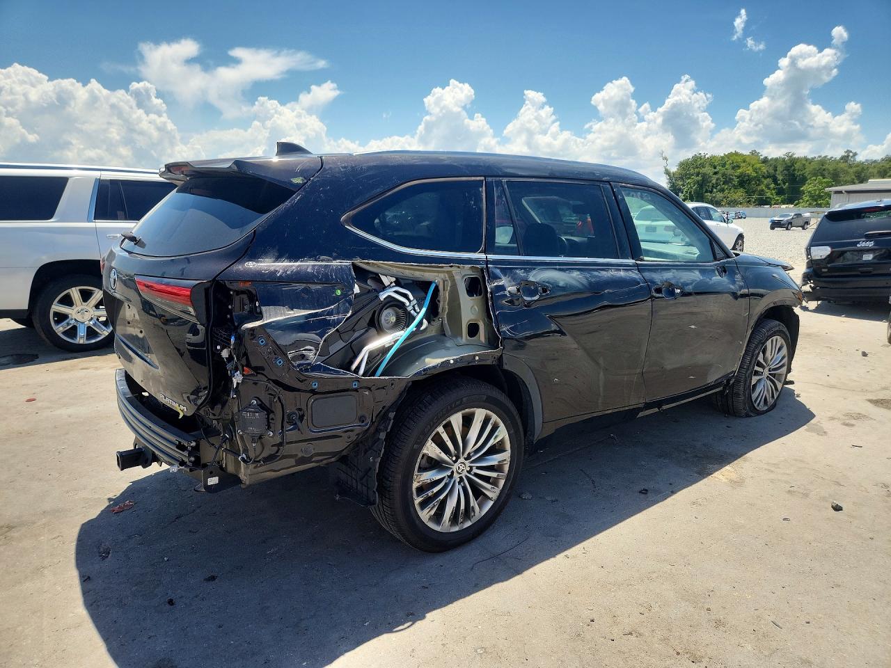 2020 TOYOTA HIGHLANDER PLATINUM — снимка 3