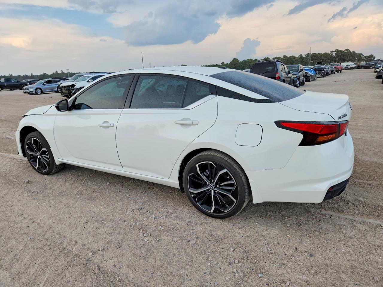 2026 NISSAN ALTIMA SR — снимка 2