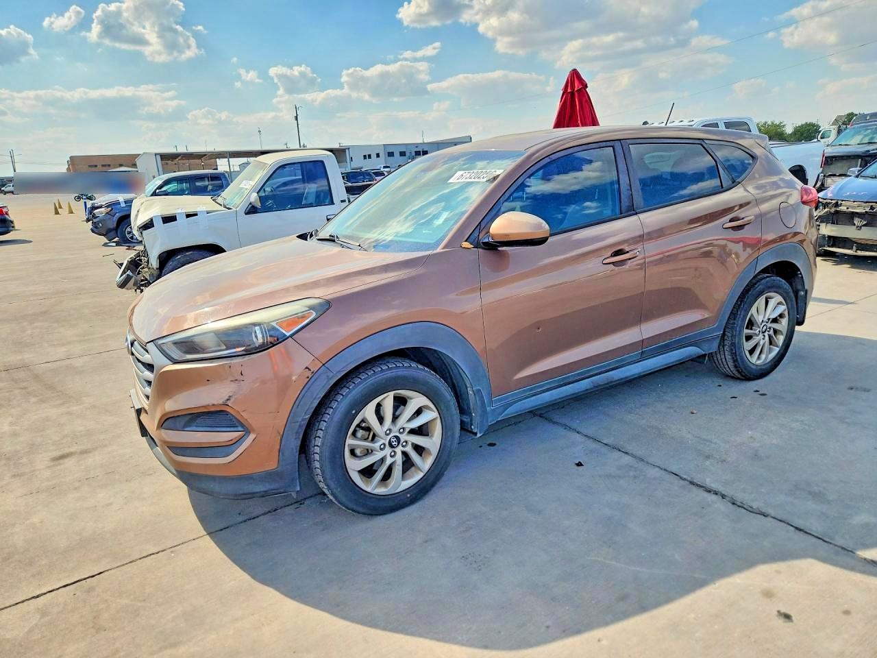 2017 HYUNDAI TUCSON SE