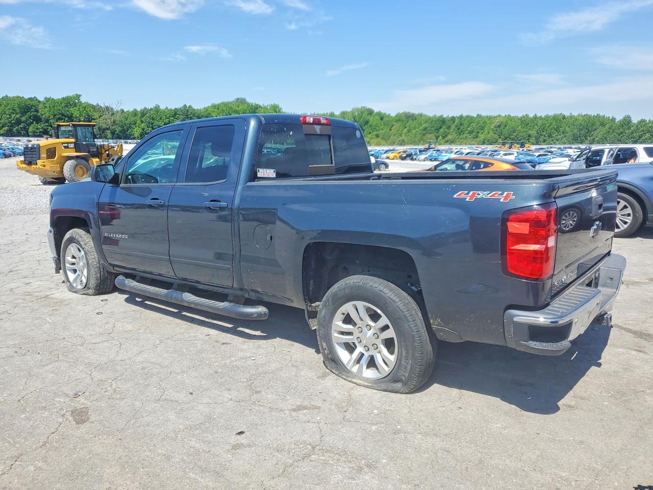 2017 CHEVROLET SILVERADO K1500 LT — снимка 2