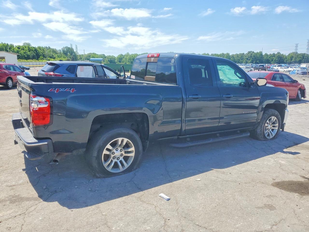2017 CHEVROLET SILVERADO K1500 LT — снимка 3