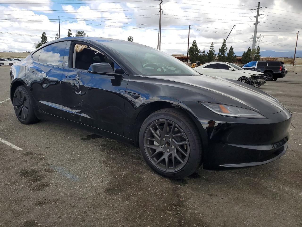 2025 TESLA MODEL 3 — снимка 4