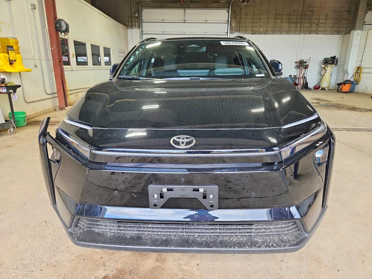 2026 TOYOTA BZ LIMITED — снимка 5