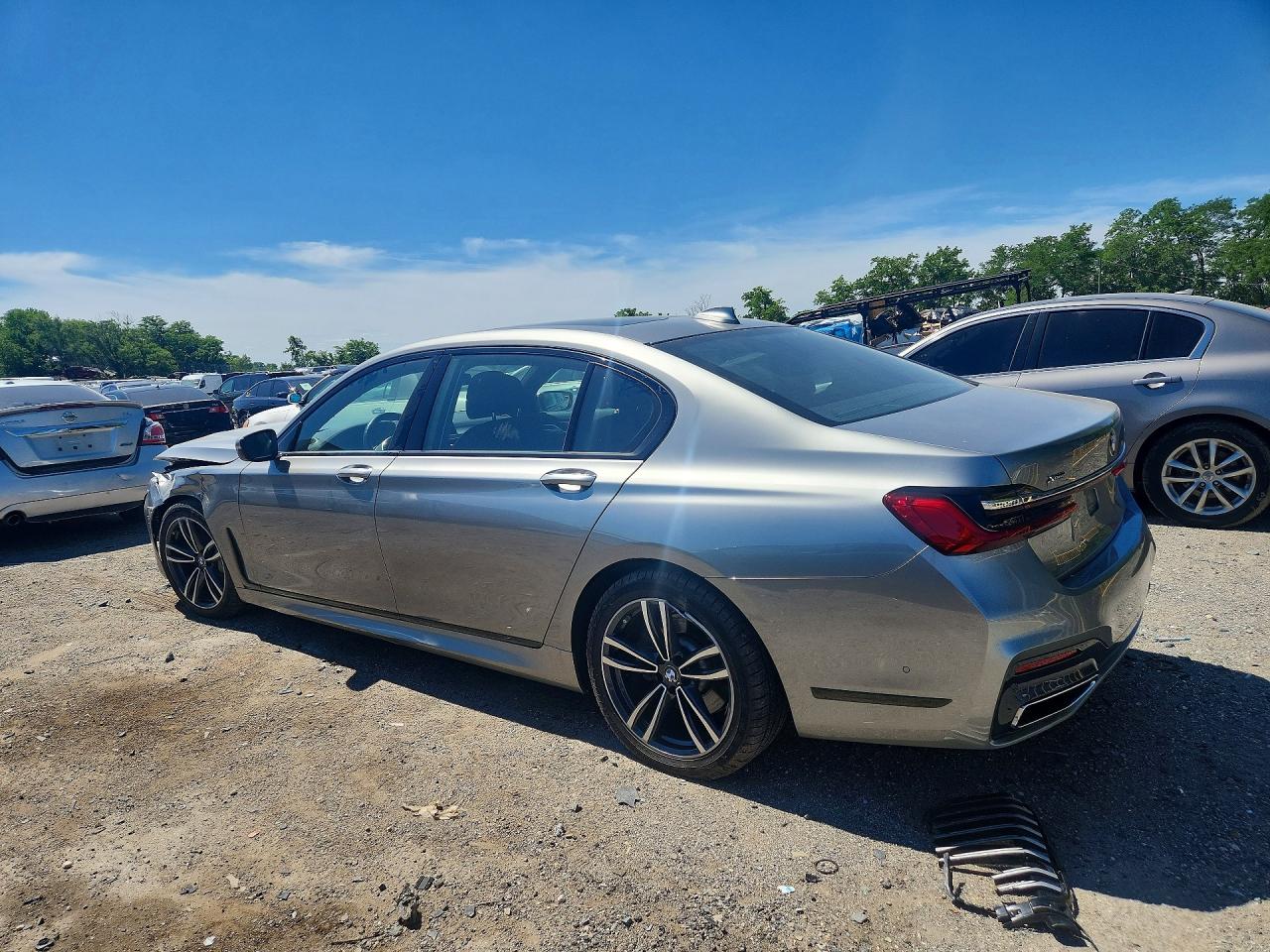 2021 BMW 740 XI — снимка 2