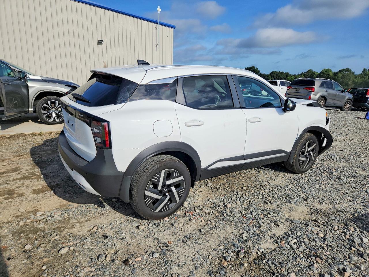 2026 NISSAN KICKS SV — снимка 3