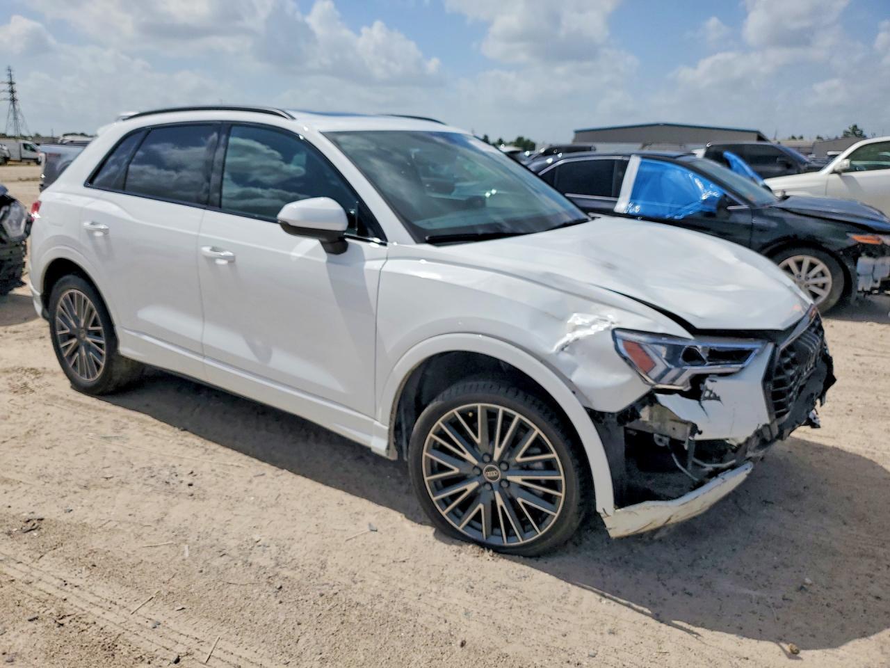 2024 AUDI Q3 PREMIUM 40 — снимка 4