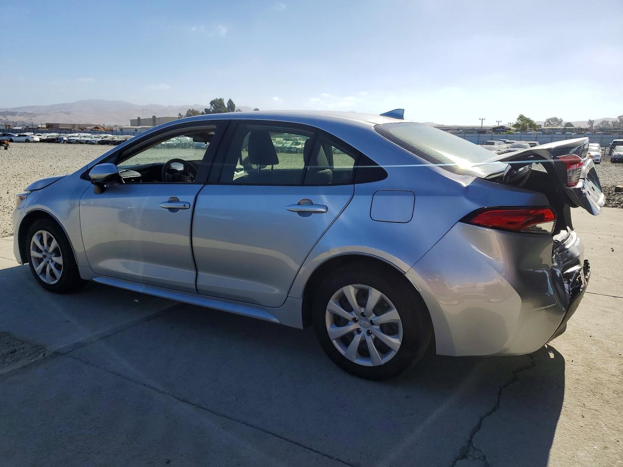 2024 TOYOTA COROLLA LE — снимка 2