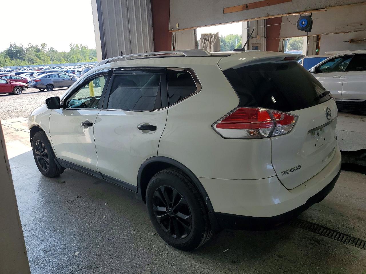 2016 NISSAN ROGUE SV — снимка 2