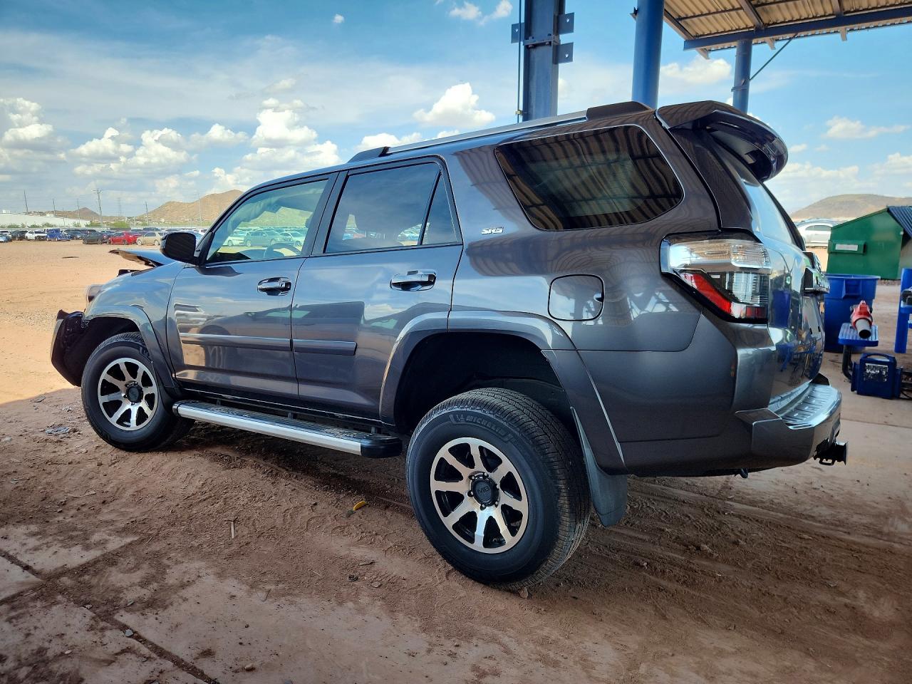 2023 TOYOTA 4RUNNER SR5 — снимка 2