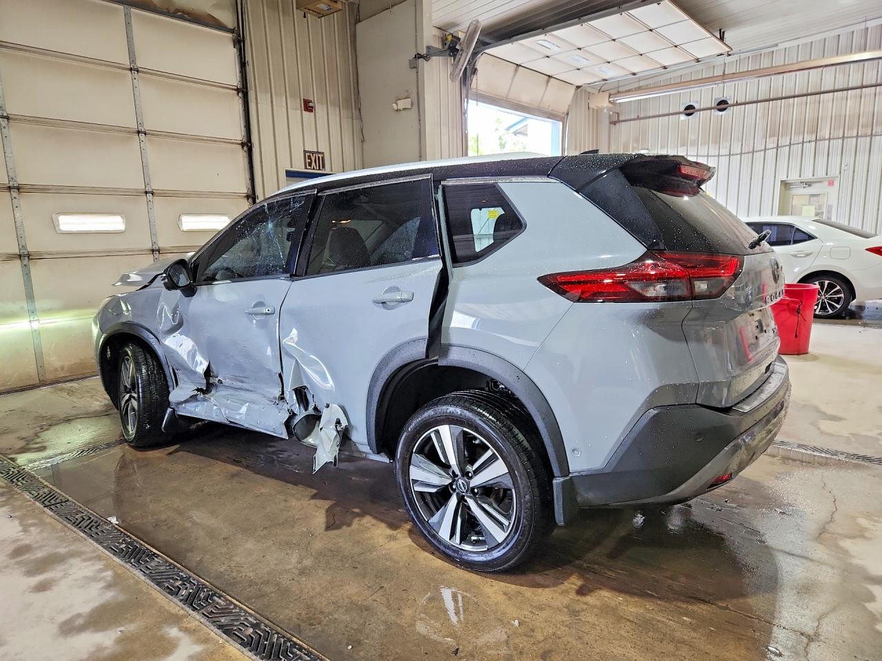 2023 NISSAN ROGUE SL — снимка 2