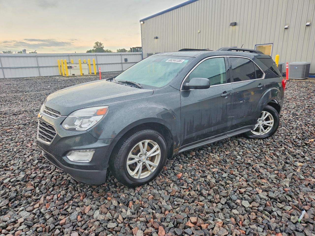 2017 CHEVROLET EQUINOX LT