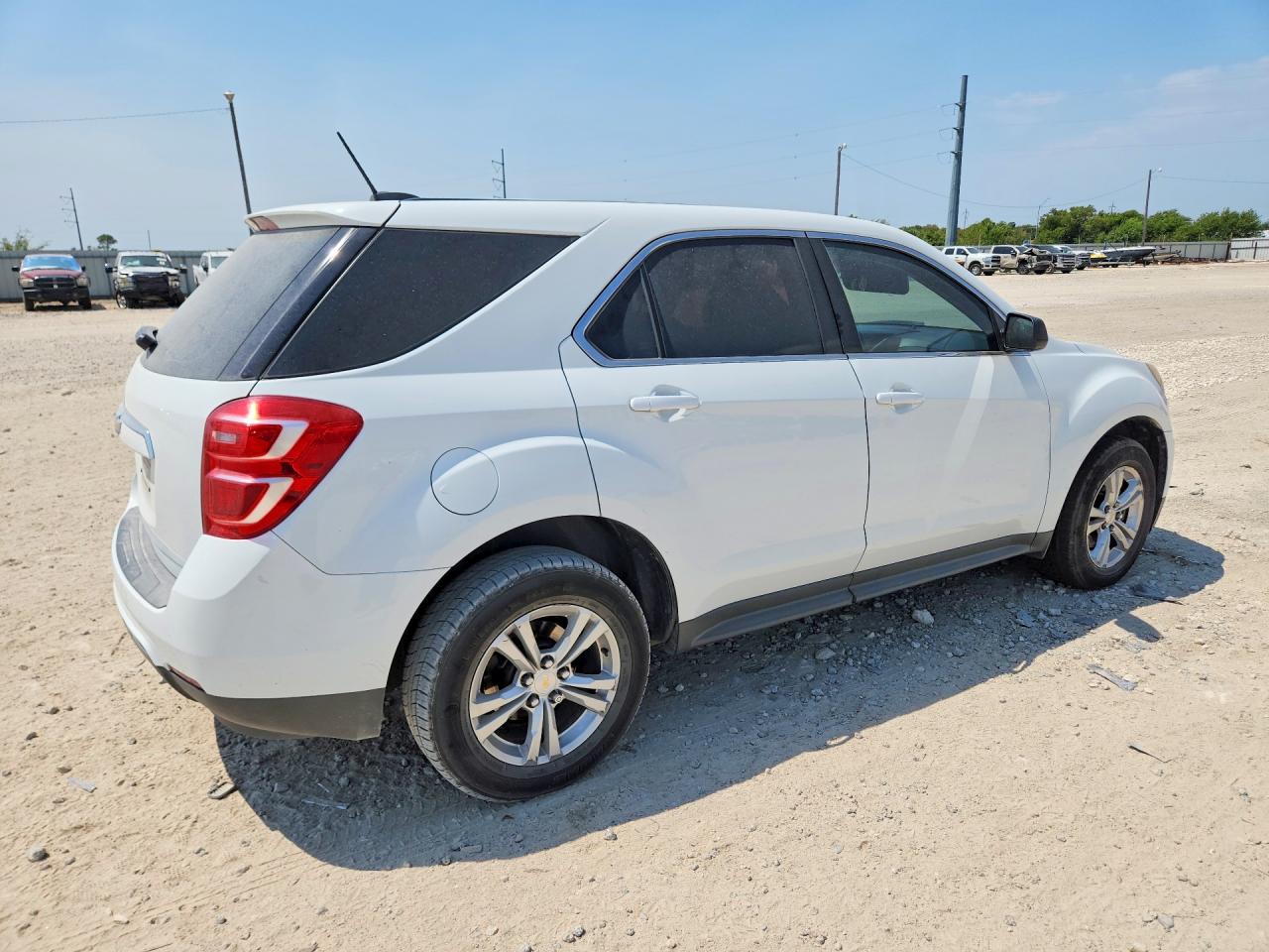2017 CHEVROLET EQUINOX LS — снимка 3