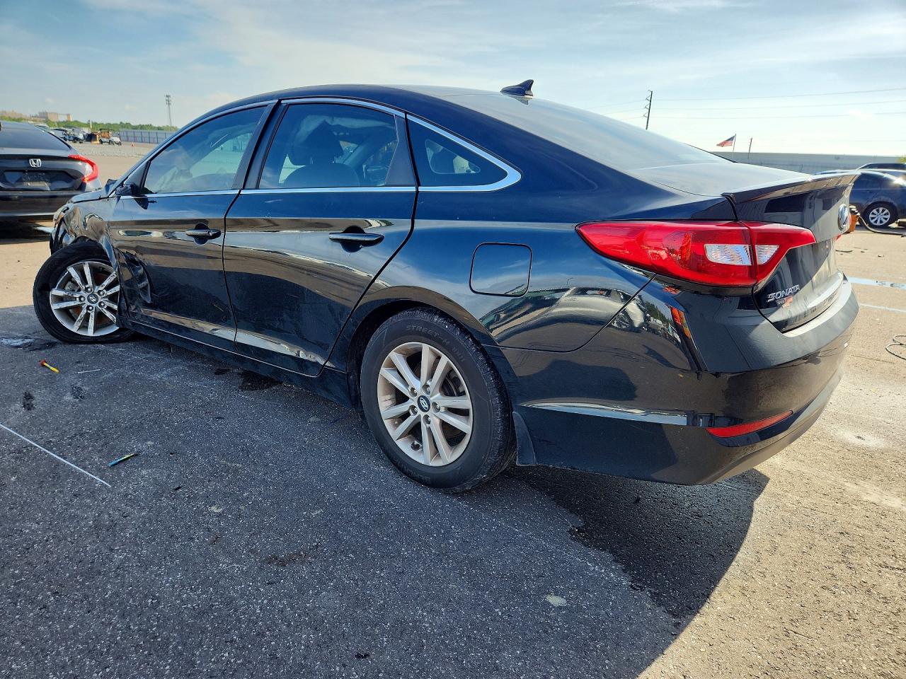 2016 HYUNDAI SONATA SE — снимка 2