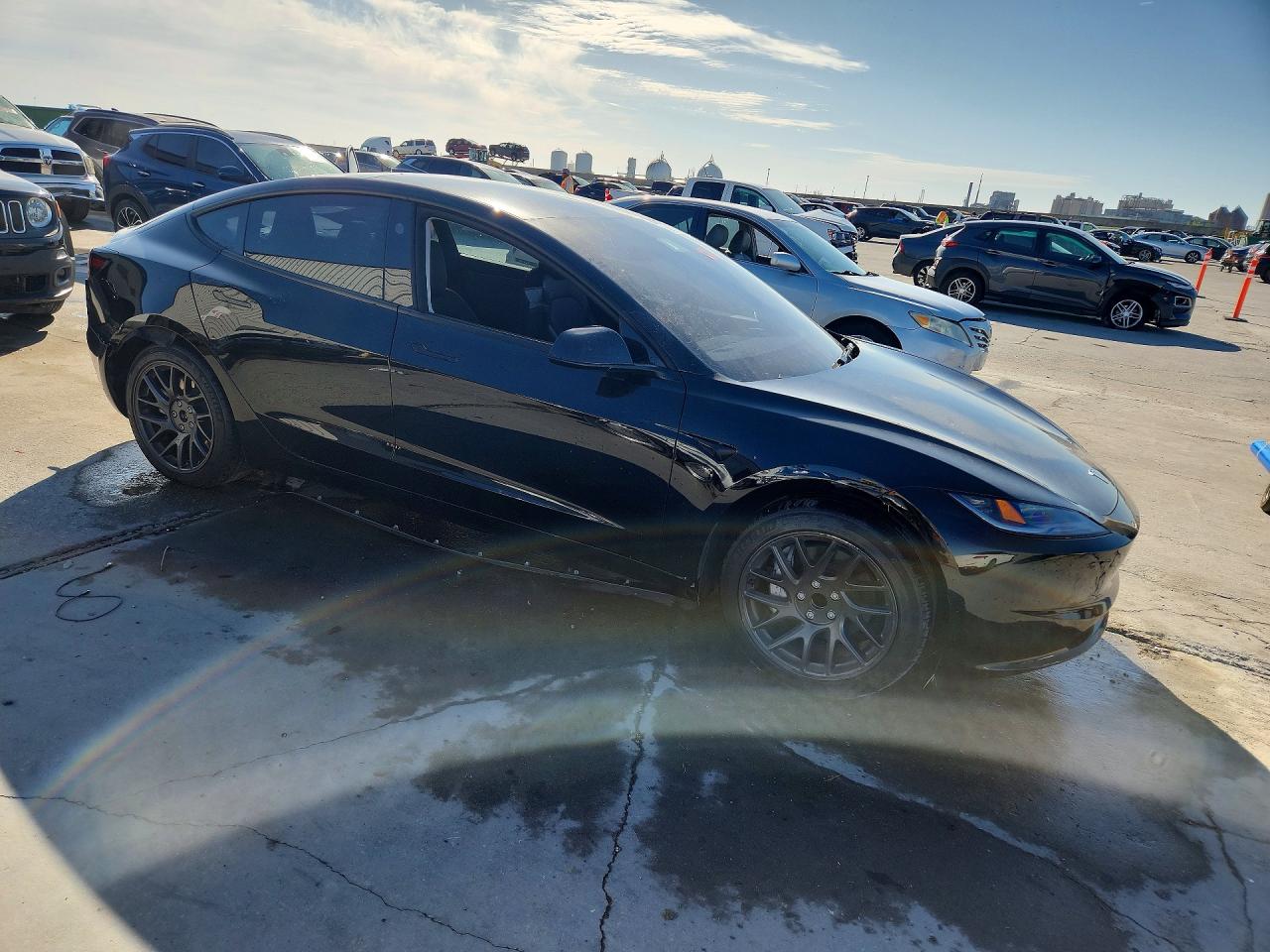 2025 TESLA MODEL 3 — снимка 4