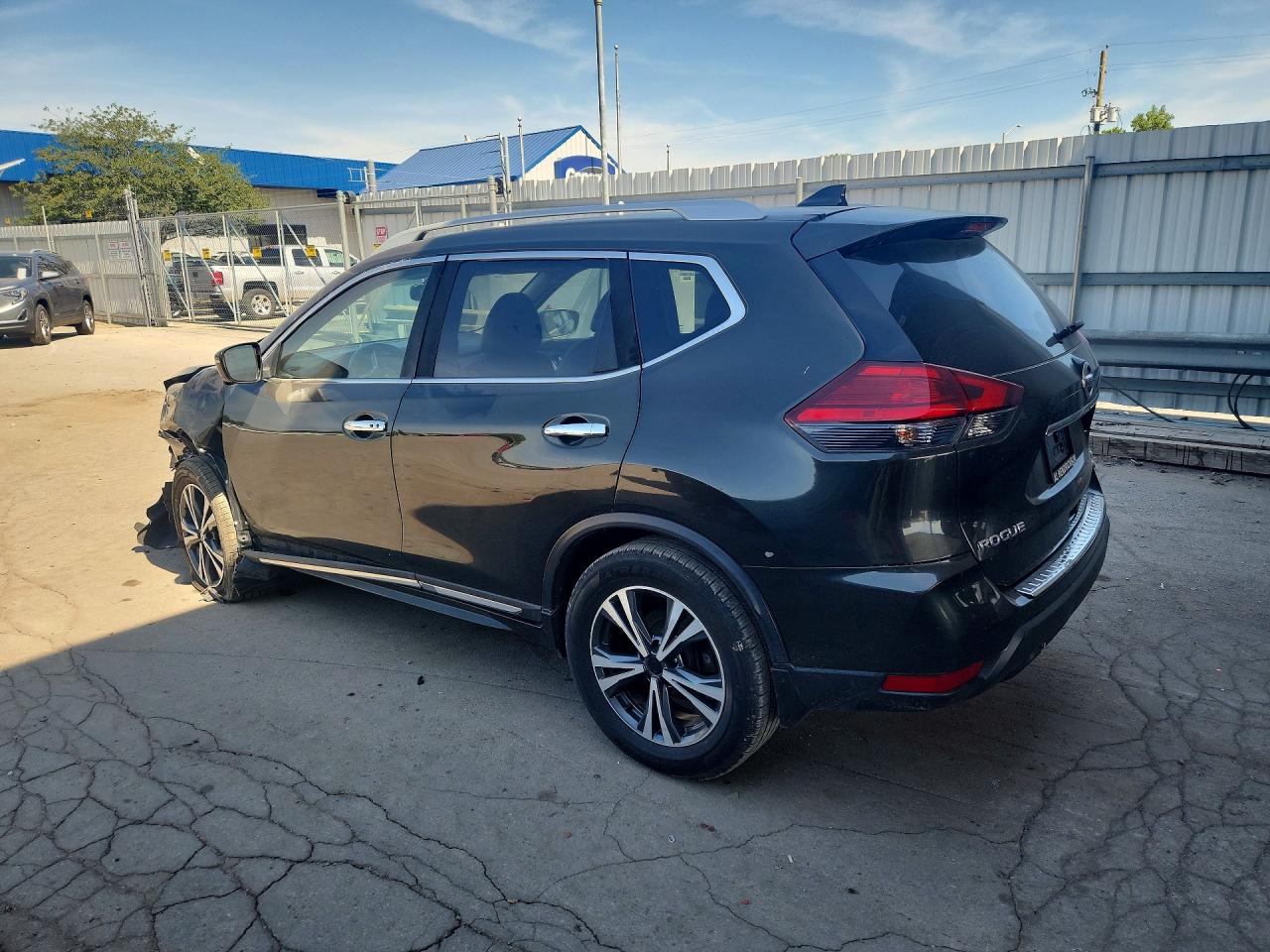 2017 NISSAN ROGUE SL — снимка 2