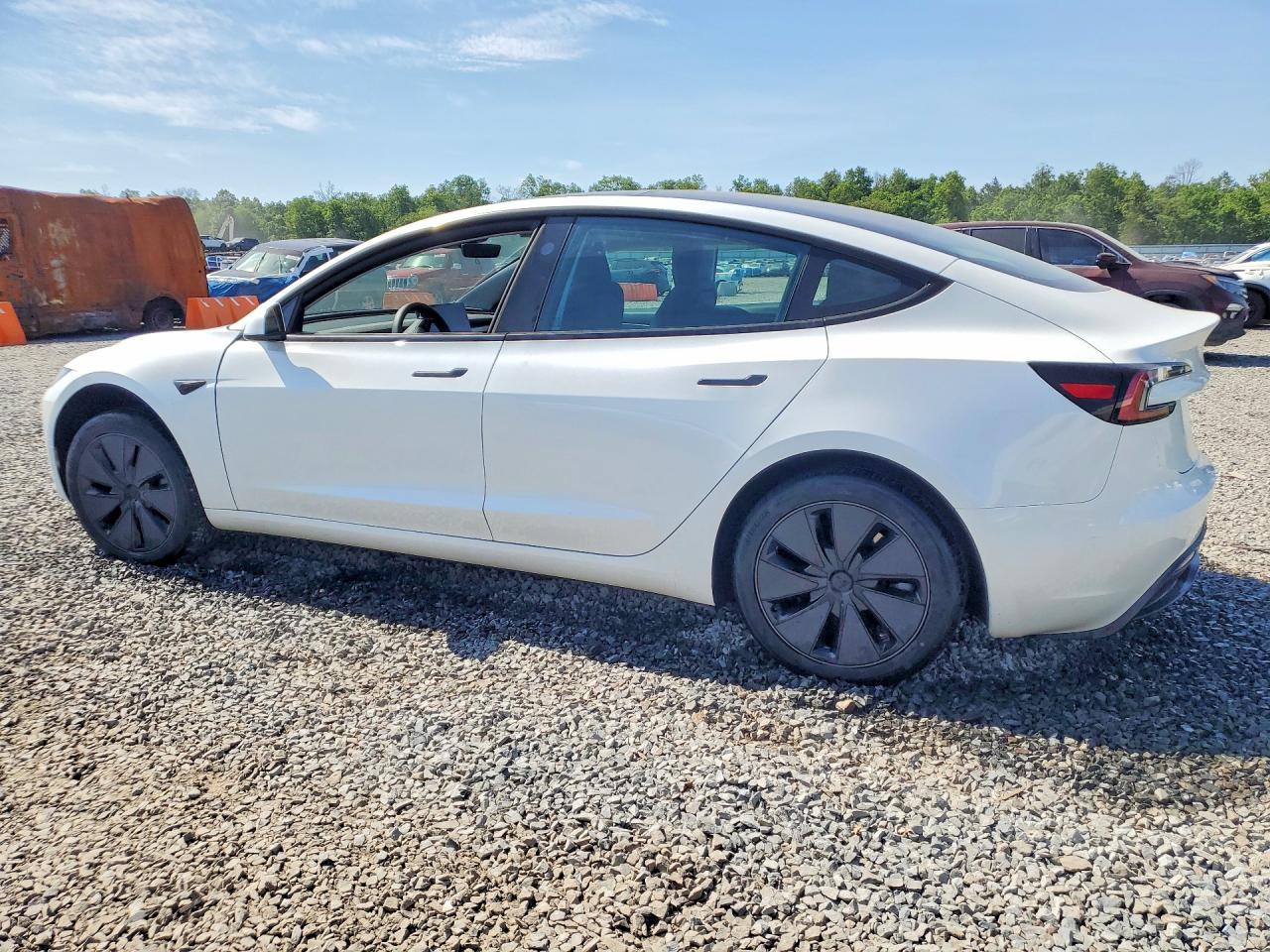 2024 TESLA MODEL 3 — снимка 2