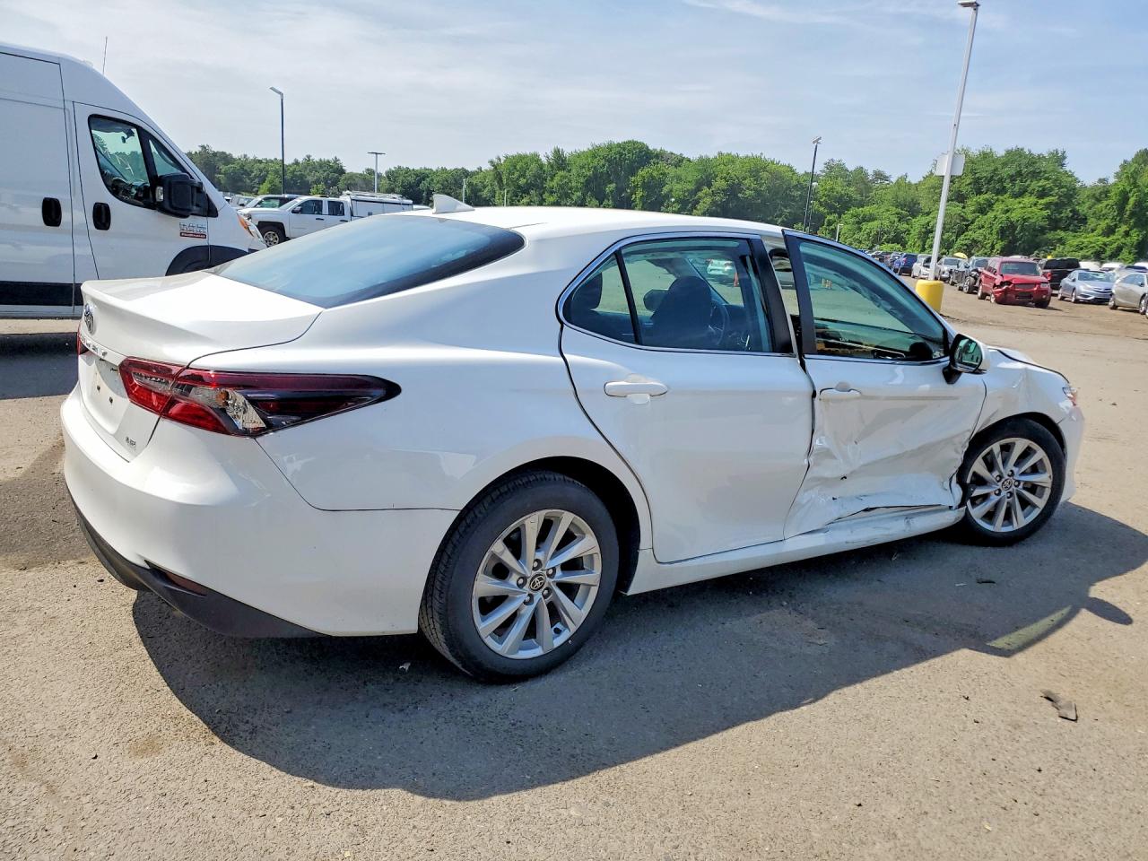 2023 TOYOTA CAMRY LE — снимка 3