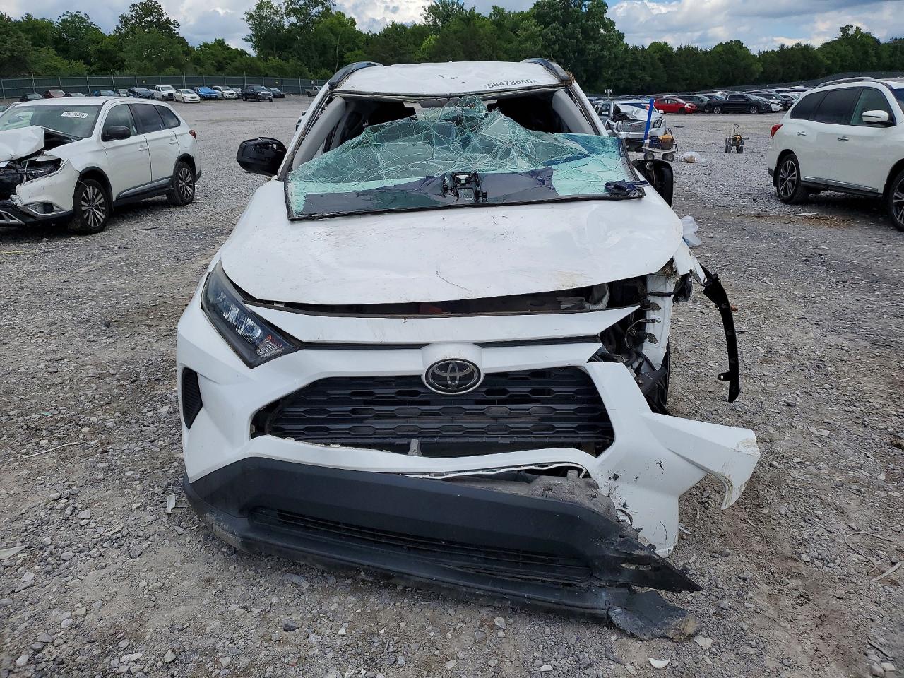 2019 TOYOTA RAV4 LE — снимка 5