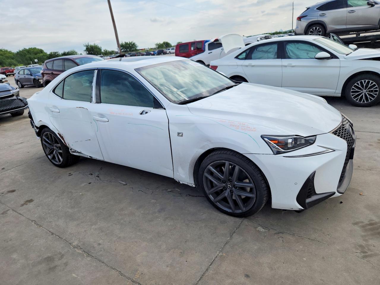 2019 LEXUS IS 300 — снимка 4