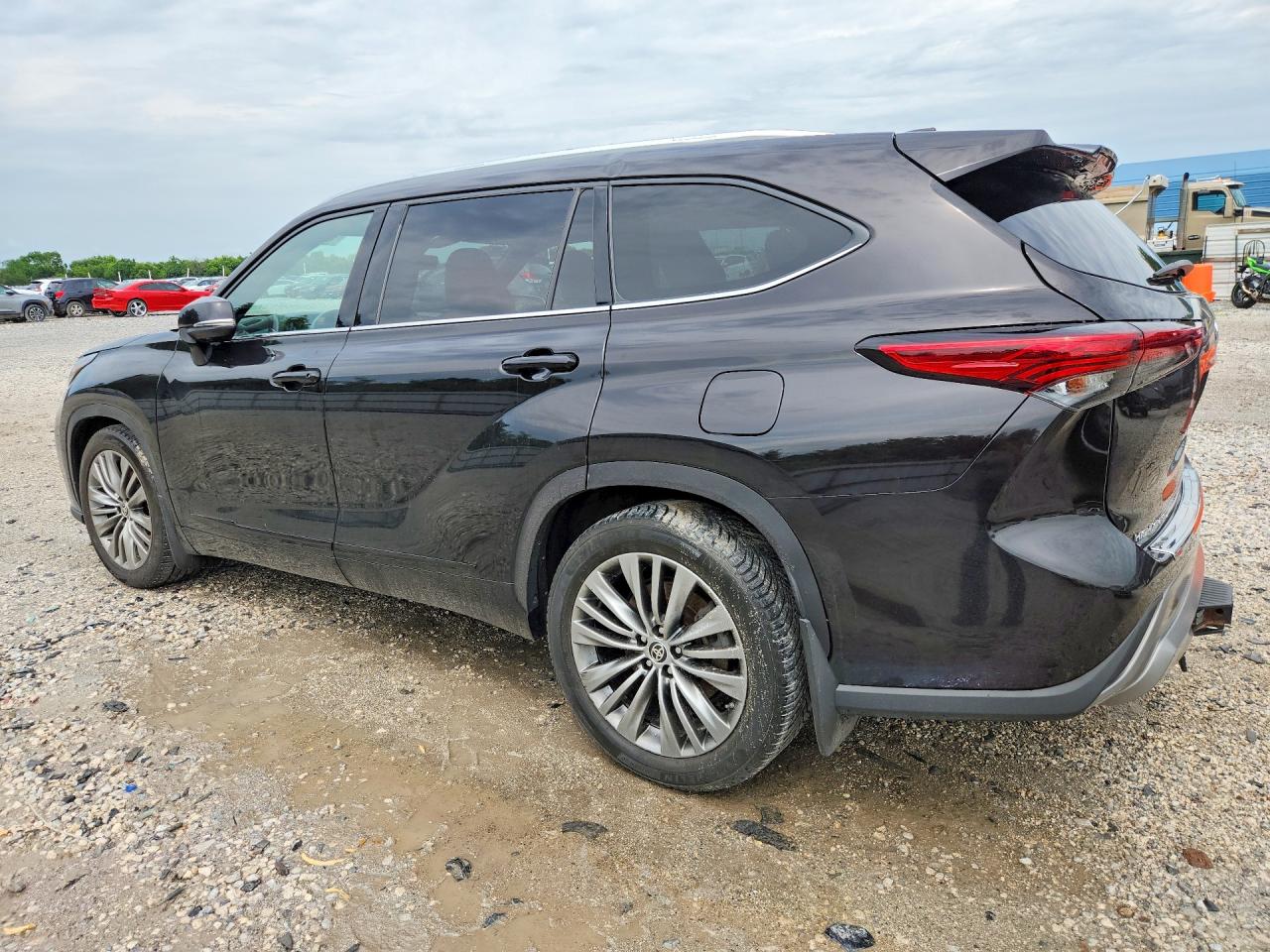 2020 TOYOTA HIGHLANDER PLATINUM — снимка 2