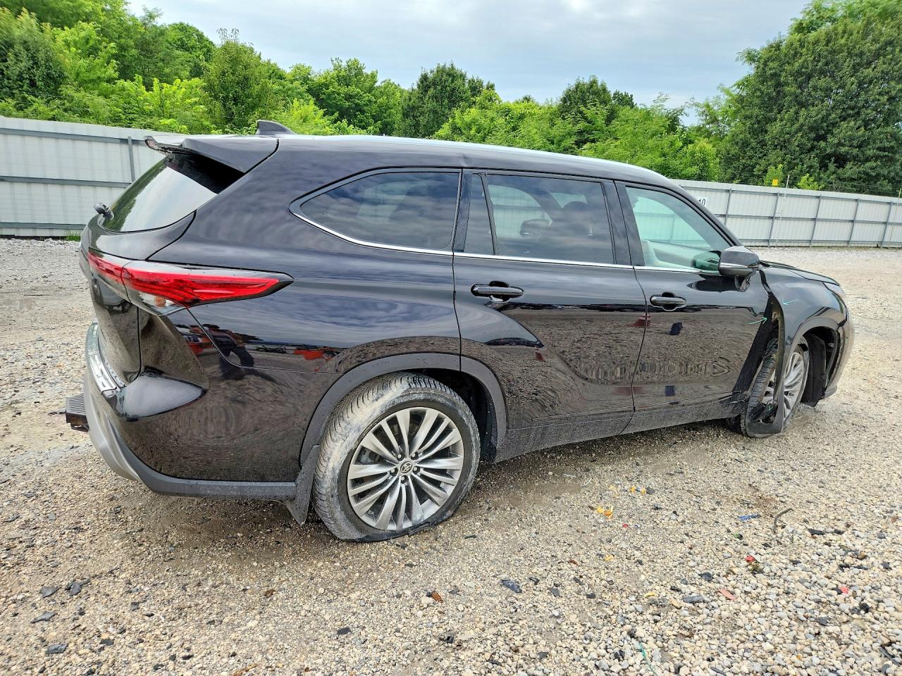 2020 TOYOTA HIGHLANDER PLATINUM — снимка 3