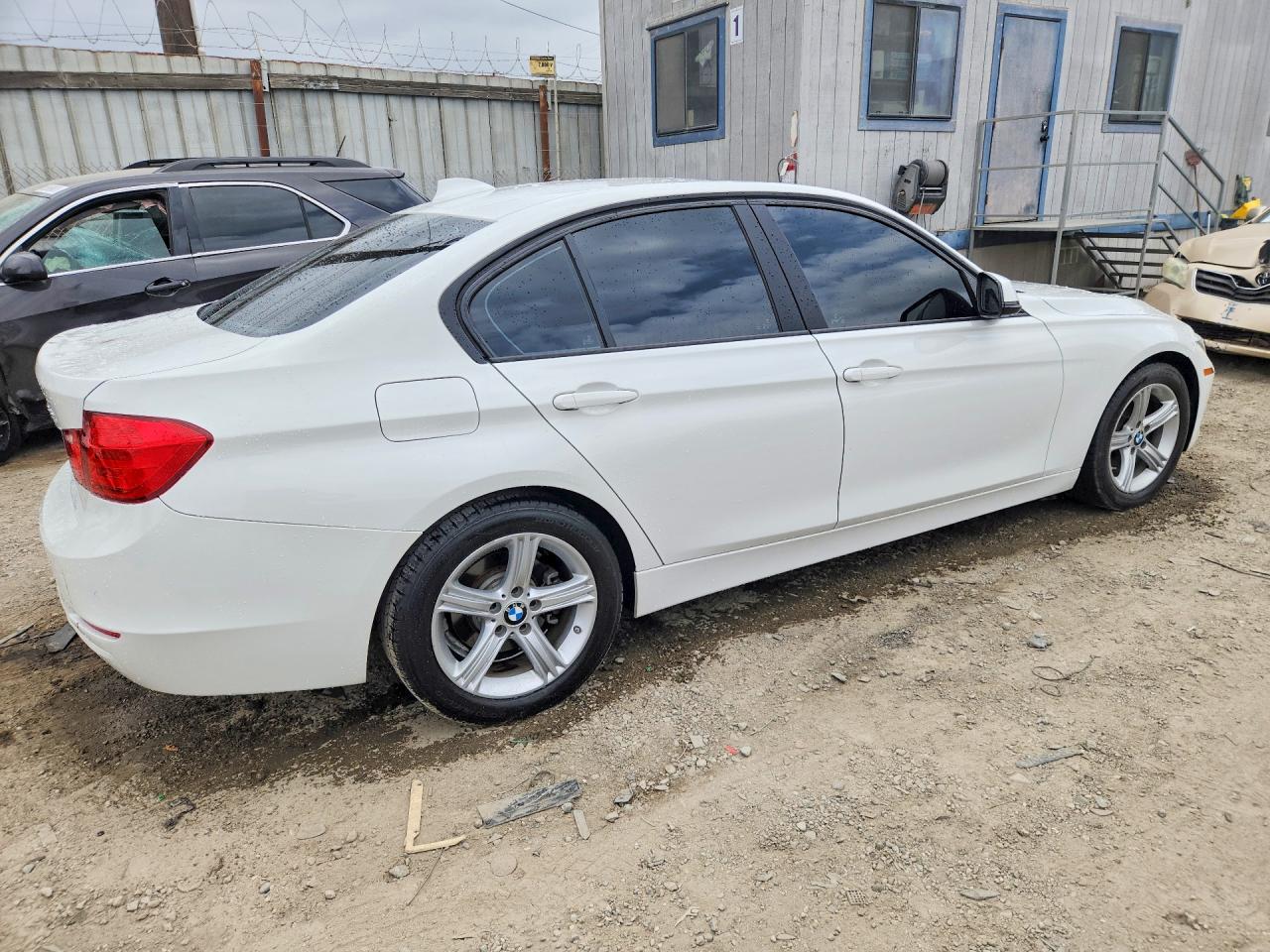 2015 BMW 328 I SULEV — снимка 3