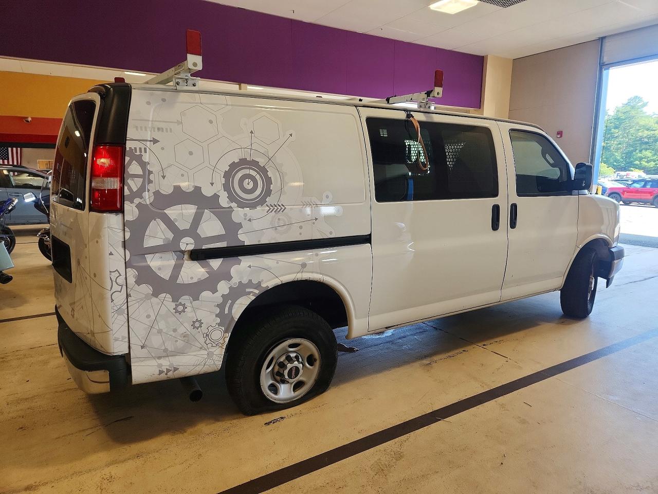 2019 GMC SAVANA G2500 — снимка 4