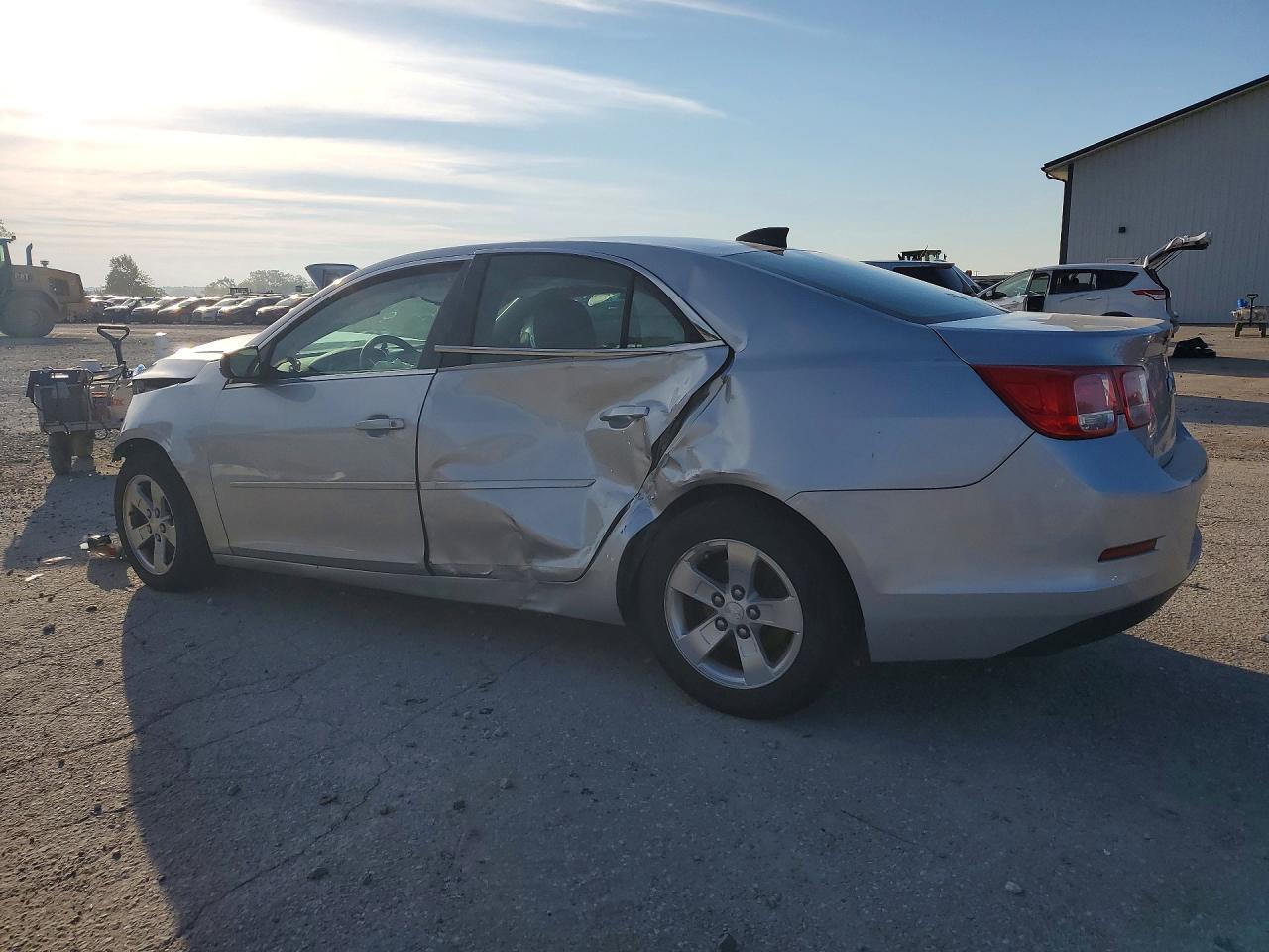2015 CHEVROLET MALIBU LS — снимка 2