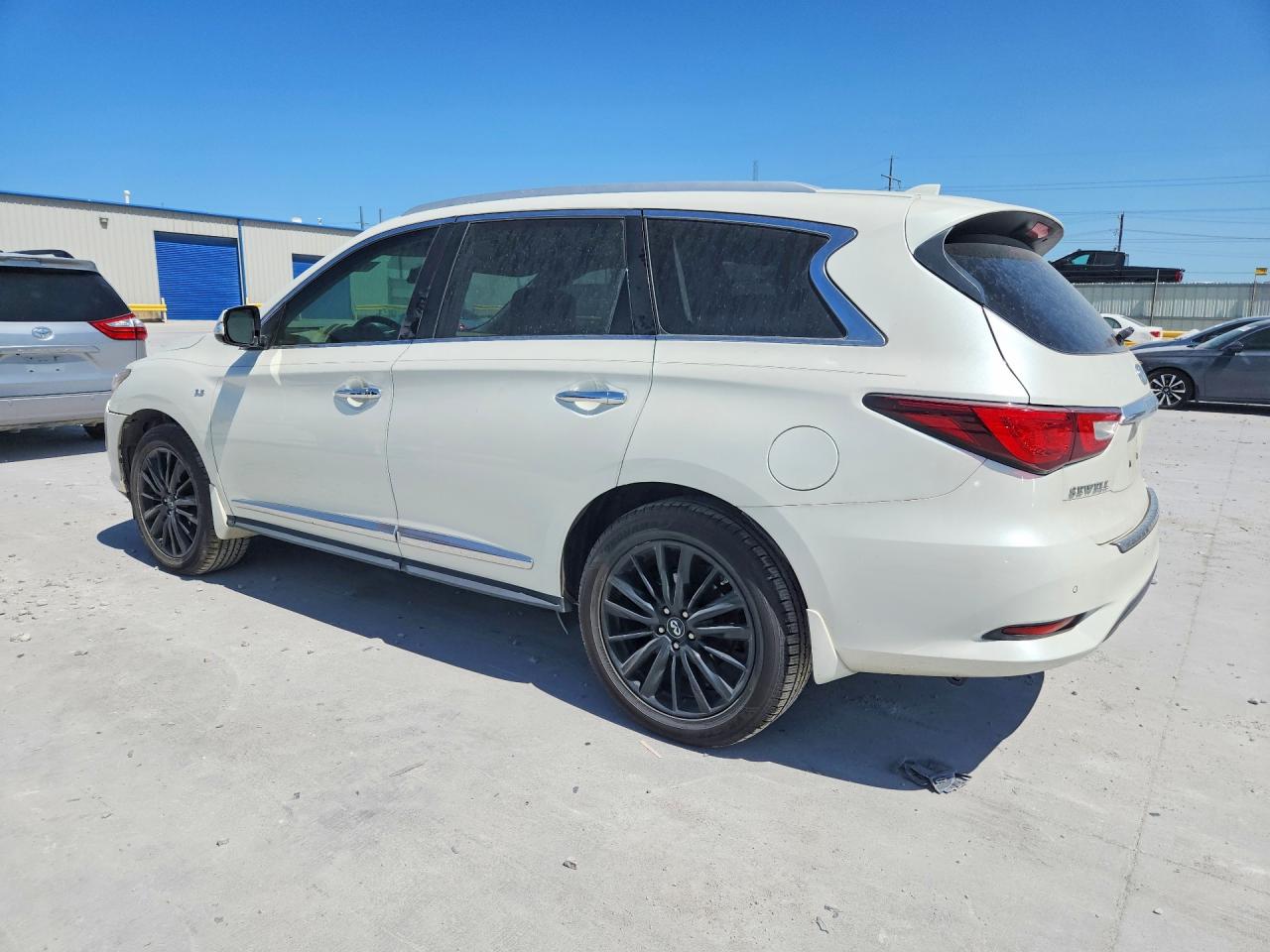 2017 INFINITI QX60 BASE — снимка 2