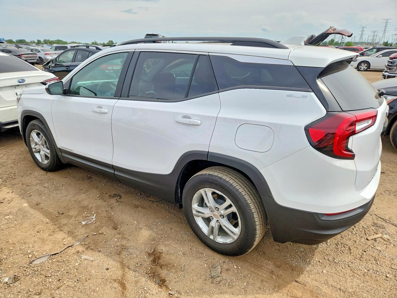 2023 GMC TERRAIN SLE — снимка 2