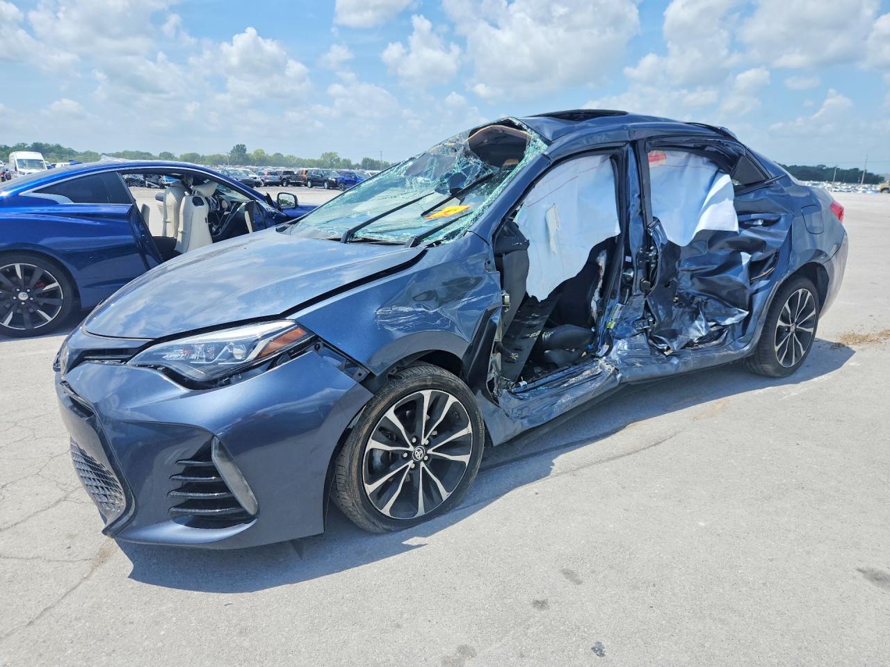 2018 TOYOTA COROLLA SE