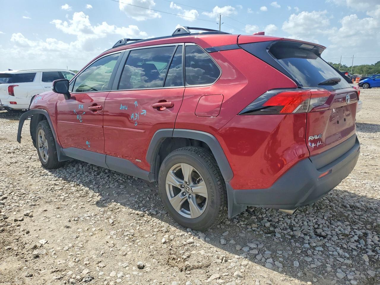 2023 TOYOTA RAV4 HYBRID XLE — снимка 2