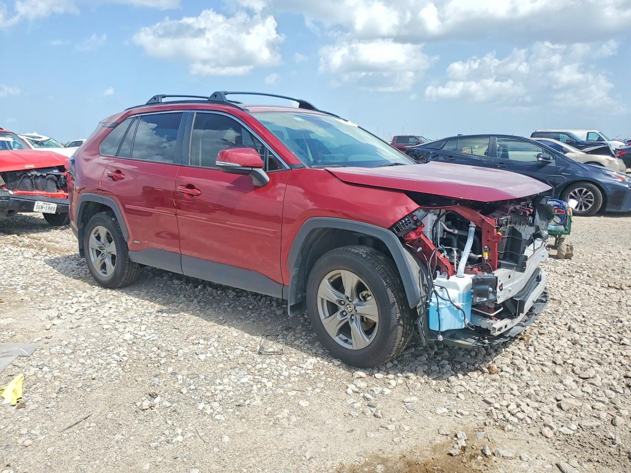 2023 TOYOTA RAV4 HYBRID XLE — снимка 4
