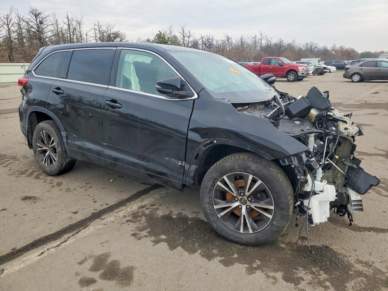 2017 TOYOTA HIGHLANDER LE — снимка 4