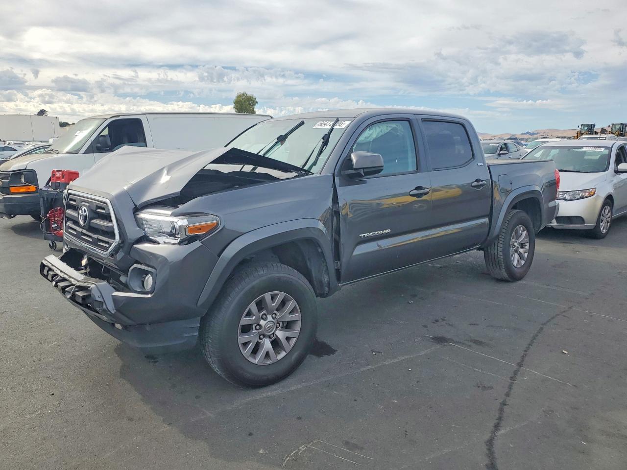 2017 TOYOTA TACOMA SR5 V6