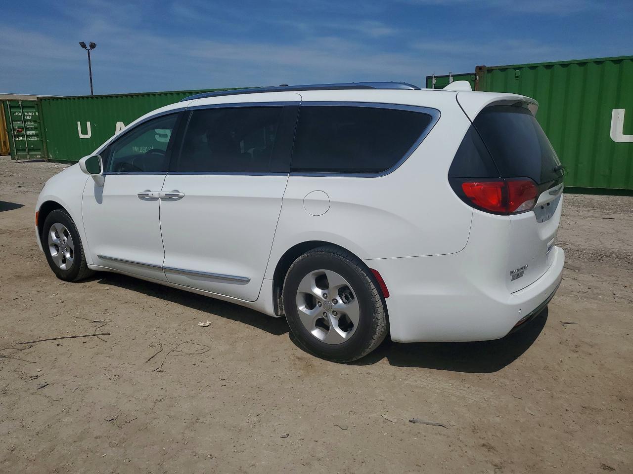 2017 CHRYSLER PACIFICA TOURING TOURING L PLUS — снимка 2