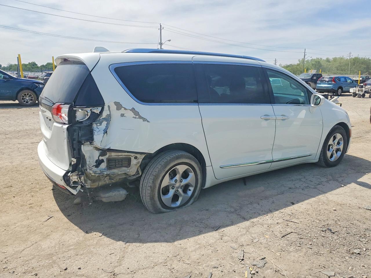 2017 CHRYSLER PACIFICA TOURING TOURING L PLUS — снимка 3
