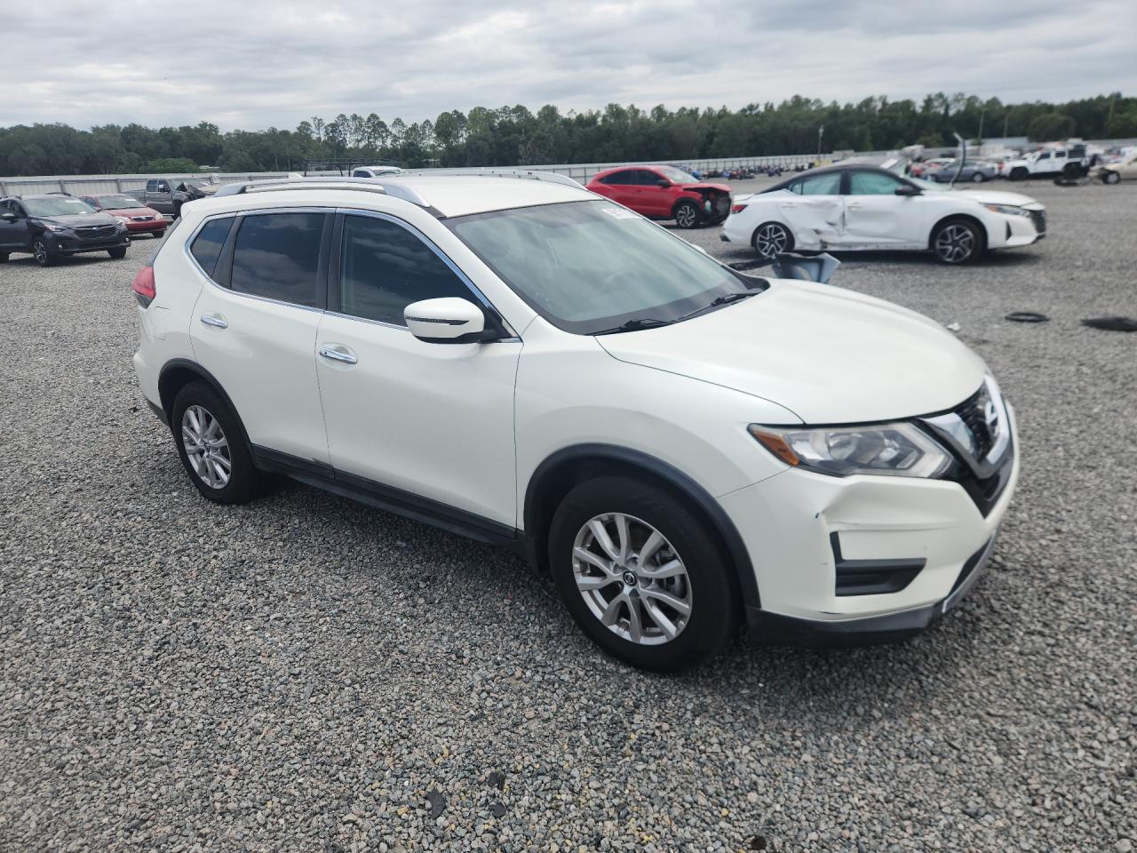 2017 NISSAN ROGUE SV — снимка 4