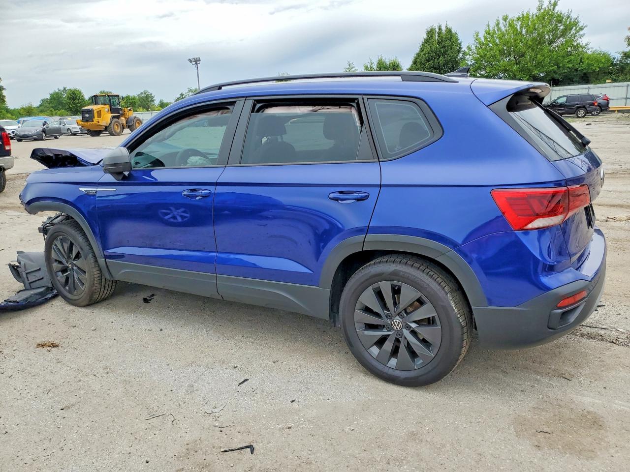 2022 VOLKSWAGEN TAOS S — снимка 2