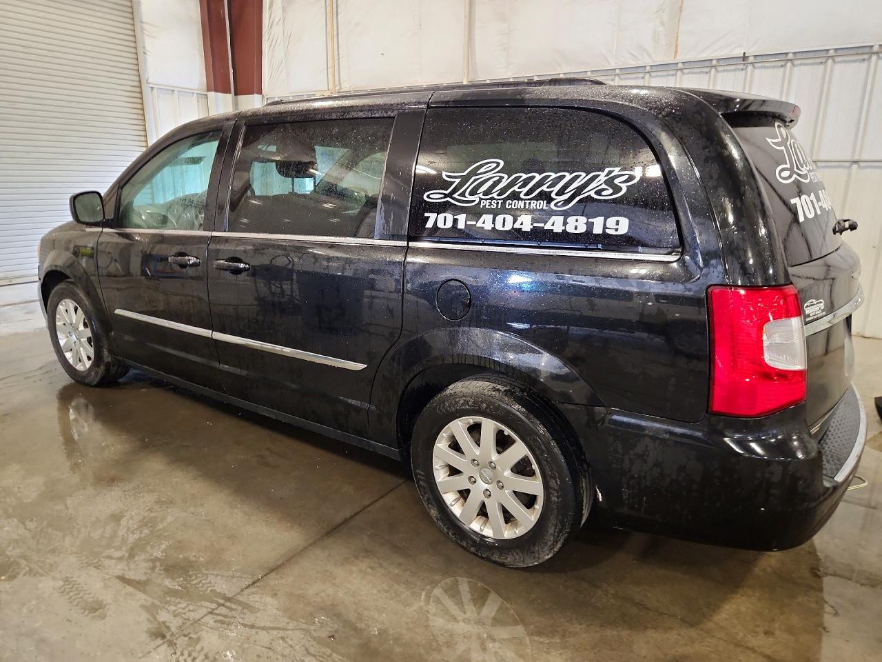 2016 CHRYSLER TOWN & COUNTRY TOURING — снимка 2