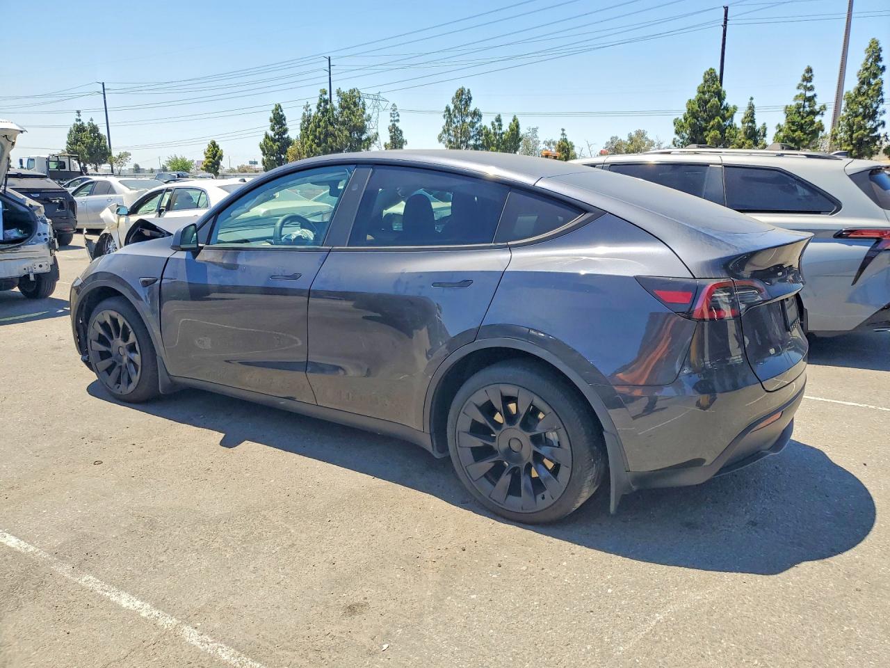 2024 TESLA MODEL Y — снимка 2